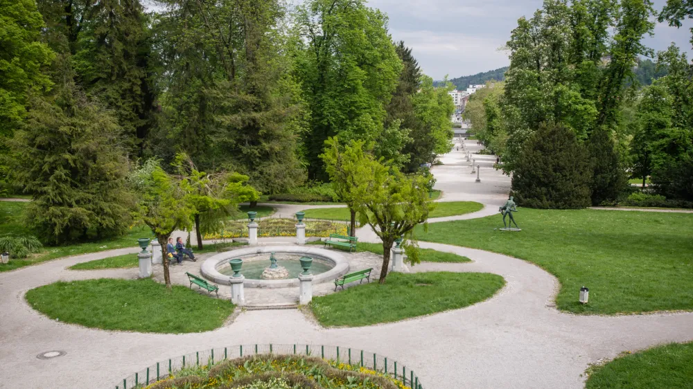- urejena javna povrina - park Tivoli- 03.05.2016 - Urejenost zunanje podobe mesta Ljubljana - nosilka naslova Zelena prestolnica Evrope 2016 -  ..//FOTO: Maja Marko