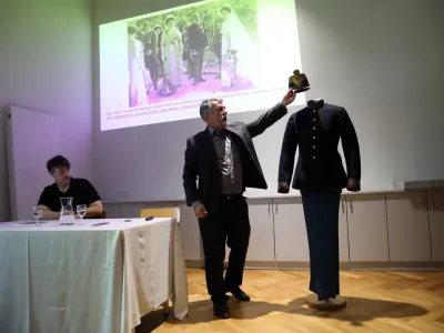 dr. Pavel Car, direktor Narodnega muzeja Slovenije,<br><br>- 12.05.2022 - Narodni muzej Slovenije - ekskluzivna predstavitev uniforme cesarja Franca Jožefa I. - eksponat za prihajajočo razstavo Znameniti Slovenci in njihova odlikovanja, <br><br>//FOTO: Tomaž Skale<br>