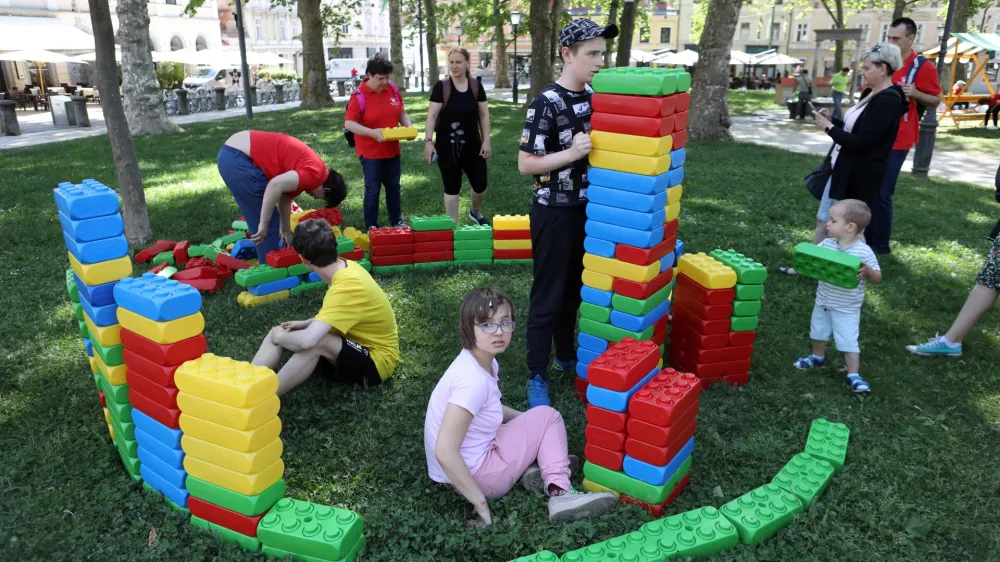 25.05.2022 Festival- Igraj se z mano, park ZvezdaFoto: Tomaž Skale