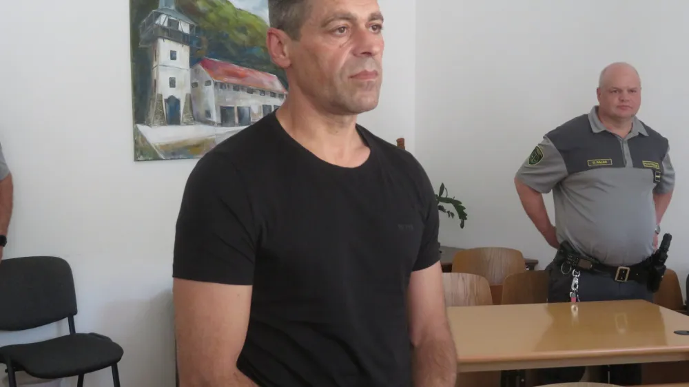 Muhabi Gashi priznava le nekatere točke iz obtožnice, krivdo za umor pa zanika. F Dragana Stanković