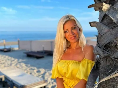 Pevka Brigita &Scaron;uler se je vrnila z leto&scaron;njega dopusta, kjer je posnela nekaj promocijskih fotografij. 