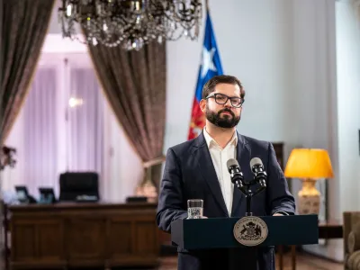 Chile's President Gabriel Boric speaks about the results of the referendum at the government palace La Moneda in Santiago, Chile September 4, 2022. Fernando Ramirez/Chile Presidency/Handout via REUTERS THIS IMAGE HAS BEEN SUPPLIED BY A THIRD PARTY. NO RESALES NO ARCHIVE.