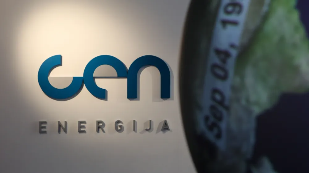 <br>- simbolična fotografija - GEN energija<br><br><br>- 15.03.2017 - Informacijsko sredi&scaron;če GEN &ndash; Svet energije, multimedijski center o energiji in energetiki - vodenje in nadzor proizvodnje in prodaje električne energije proizvodnih enot, ki so združene v skupiniGEN, -  Vrbina 17, KR&Scaron;KO.      //FOTO: Luka Cjuha