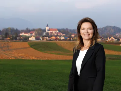 Majda Ravnikar
kandidatka za županjo Komende

Kot direktorica občinske uprave in magistra znanosti s področja javne uprave dobro poznam upravne postopke v občini, zato ne potrebujem nobenega uvajanja.