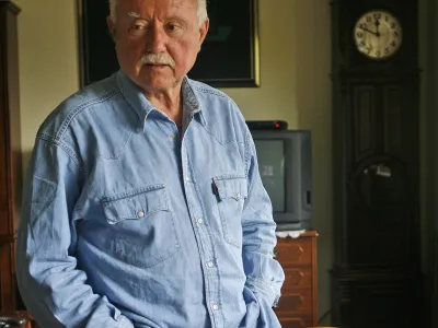 Prof. dr. Anton Bebler, politolog, pedagog, diplomat in politik, redni profesor na Fakulteti za družbene vede (FDV)//FOTO: Tomaž SkaleOPOMBA: ZA OBJAVO V PRILOGI &ndash; DNEVNIKOV OBJEKTIV - INTERVJU 2014