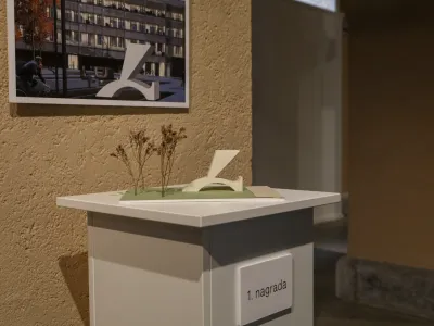 - 24.02.2023 - razstava idejnih re&scaron;itev za spominsko obeležje v Parku izbrisanih na dvori&scaron;ču nekdanje tovarne ROG in razglasitev nagrajencev //FOTO: Luka Cjuha