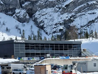 Prizori&scaron;če svetovnega prvenstva v nordijskem smučanju je pomagalo oblikovati tudi podjetje Petre. (Foto: Petre)