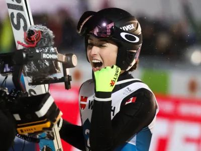 Kanadčanka Alexandra Loutitt ima v strokovnem &scaron;tabu kar &scaron;tiri Slovence. Foto: Bojan Velikonja