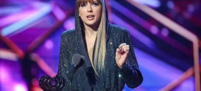 Taylor Swift accepts the Song of the Year award at the iHeartRadio Music Awards in Los Angeles, California, U.S. March 27, 2023. REUTERS/Mario Anzuoni REFILE - CORRECTING NAME OF THE AWARD