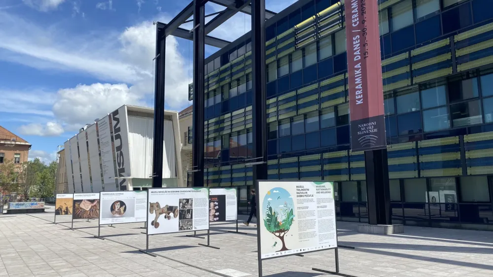 Na plo&scaron;čadi pred Narodnim muzejem Slovenije bodo odprli razstavo plakatov državnih muzejev. Foto: Arhiv ICOM Slovenija