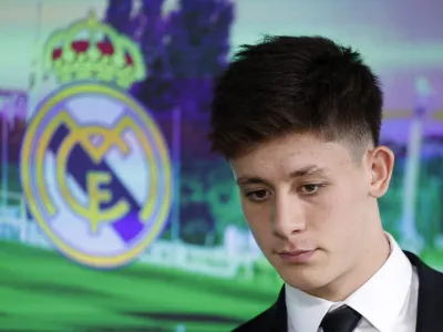 Komaj 18-letni Arda G&uuml;ler bo prihodnjih &scaron;est let nosil dres Reala iz Madrida. Foto; Reuters