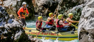 Rafting na Soči, cilj pri Trnovem ob Soči- Soča rafting Bovec -- 14.08.2016 - Posočje - Poletni Dnevnik - počitniška reportaža - poletno dopustovanje - turizem -     //FOTO: Bojan Velikonja
