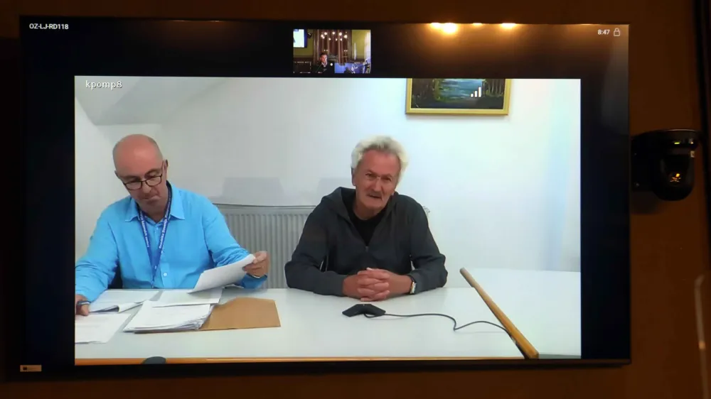 Ker Mirka &Scaron;u&scaron;e iz zapora niso mogli pripeljati, so predobravnavni narok v začetku septembra opravili po videokonferenčni povezavi.&nbsp;