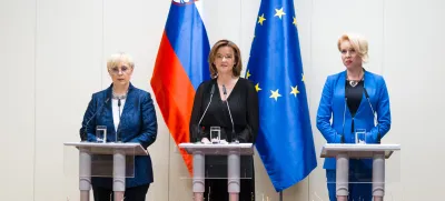 Predsednica države Nataša Pirc Musar, zunanja ministrica Tanja Fajon in predsednica parlamenta Urška Klakočar Zupančič so z uvodnimi nagovori orisale delo diplomacije in prihajajoče izzive. 