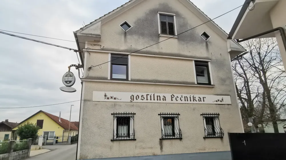 Gostilna Pečnikar