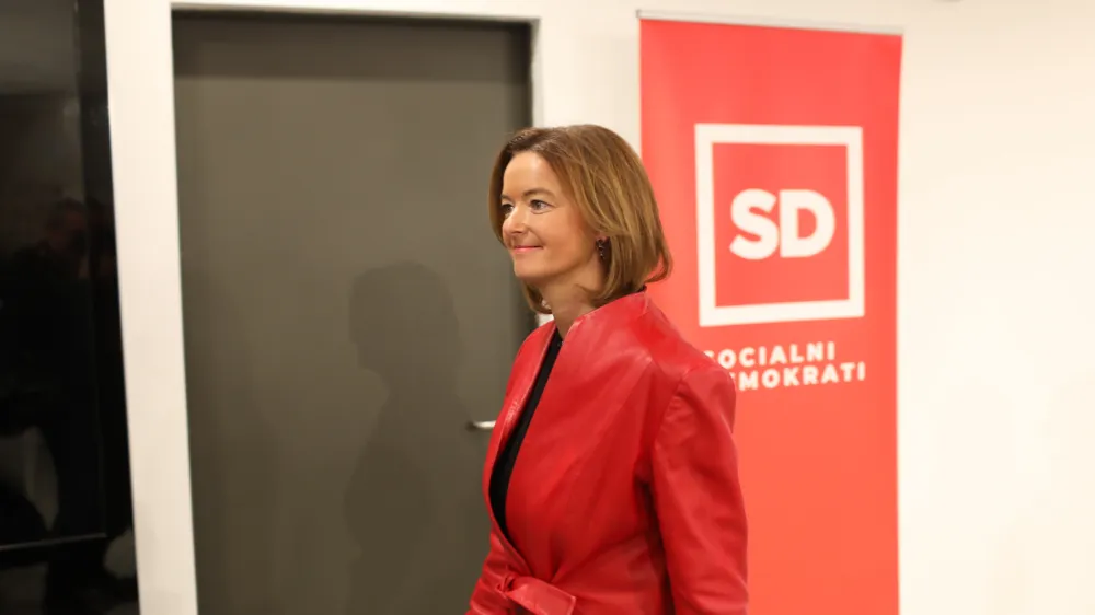 - Tanja Fajon, predsednica stranke SD in ministrica za zunanje zadeva RS. 07.02.2024. Izjava za predsednice stranke SD Tanje Fajon ob aferi Litijska. Foto: Bojan Velikonja