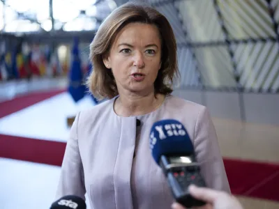 Bruselj, stavbi Europa.<br>Ministrica za zunanje in evropske zadeve Tanja Fajon ob koncu zasedanja zunanjih ministrov EU na sedezu Sveta EU v Bruslju.
