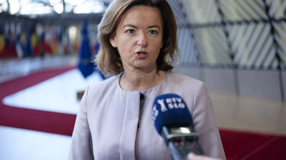 Bruselj, stavbi Europa.<br>Ministrica za zunanje in evropske zadeve Tanja Fajon ob koncu zasedanja zunanjih ministrov EU na sedezu Sveta EU v Bruslju.