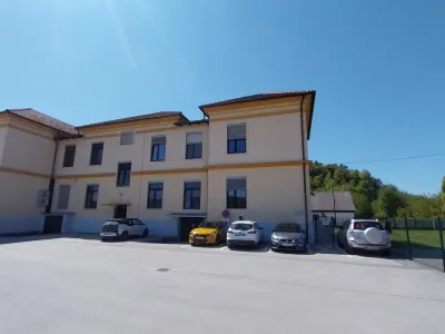 Osnovna &scaron;ola Dobrova, vrtec, gradnja prizidka