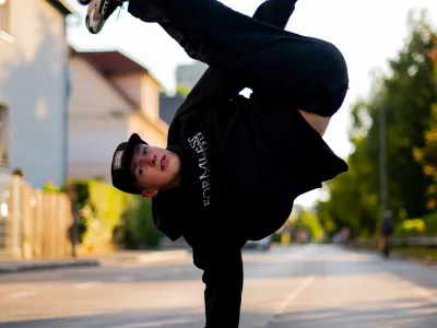 Tilen Gra&scaron;ič v svojem breakdance elementu Foto: osebni arhiv