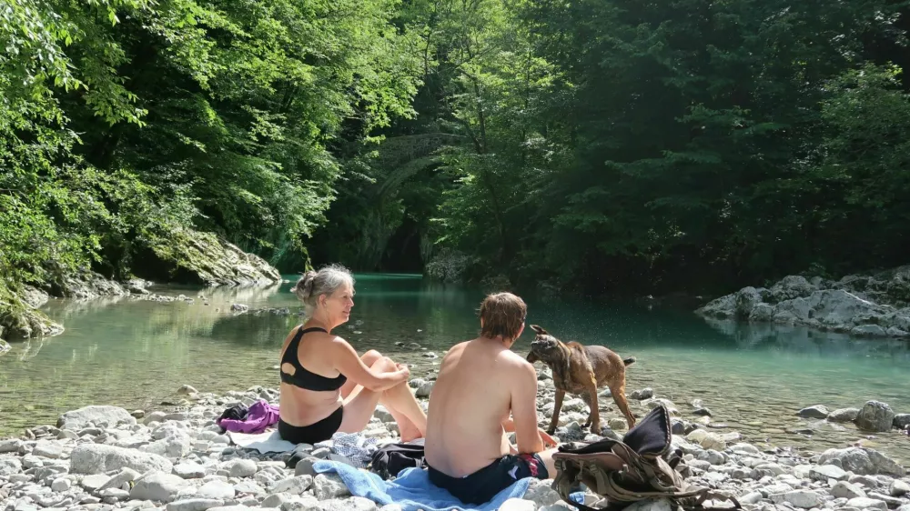 Reka Nadiža, Napoleonov most, kopanje / Foto: Nata&scaron;a Bucik Ozebek