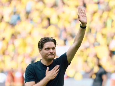 FILED - 18 May 2024, North Rhine-Westphalia, Dortmund: Dortmund coach Edin Terzic waves after the German Bundesliga soccer match between Borussia Dortmund and Darmstadt 98. Terzic has resigned as Borussia Dortmund coach, the Champions League runners-up said on 13 June in a surprise statement. Photo: Bernd Thissen/dpa