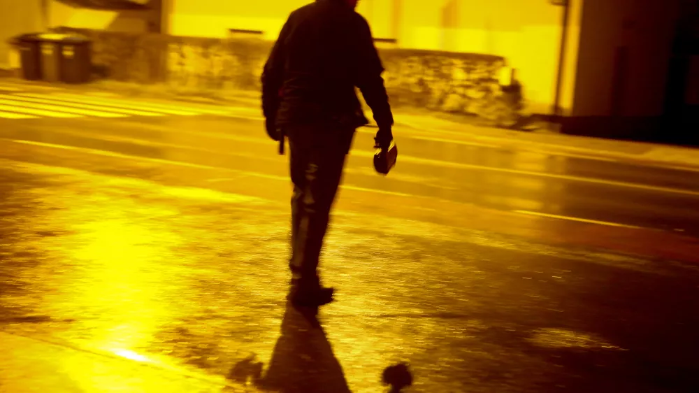 - policist - policijski radar - javna uprava - kazenska politika- 19.01.2015 - Ttrža&scaron;ka cesta pri Dolgem mostu - Policija - nadzor prometa - policijska prometna patrulja - poostrena kontrola cestnega prometa v nočnih urah - //FOTO: Bojan Velikonja