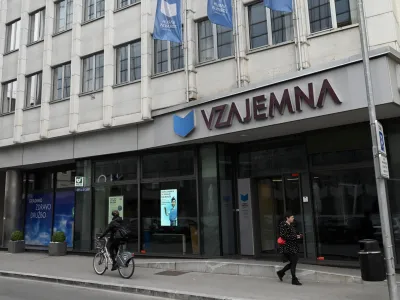  - 12.04.2023 - Vzajemna zdravstvena zavarovalnica. Vo&scaron;njakova ulica 2 v Ljubljani//FOTO: Nik Erik Neubauer