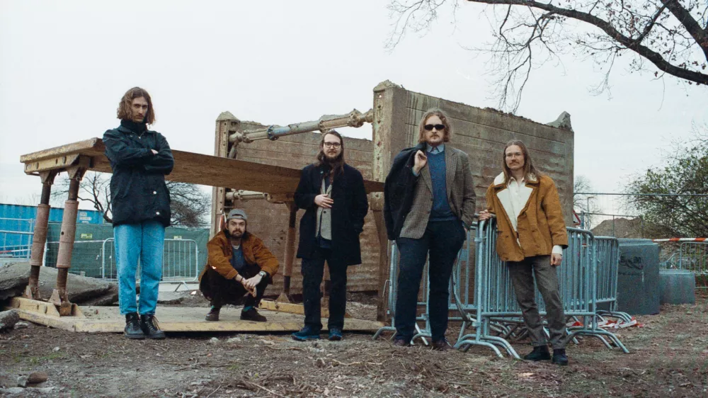 Če&scaron;ki &raquo;postbigbeat&laquo; jazzovski band Marcel Gidote's Holy Crab me&scaron;a vplive rock, kraut in jazz glasbe. Foto: Matej Hnizdil