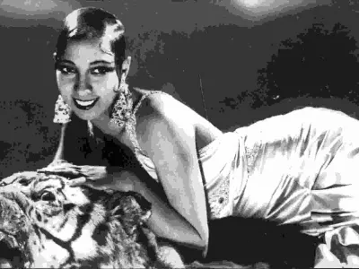 E1123D Apr. 12, 1975 - Singer Josephine Baker in ''ethnic Revue'
