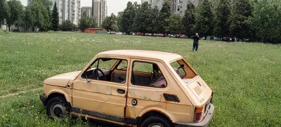 Zapuščeno vozilo, avto