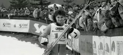 PLANICAFranci Petek, eden izmed najboljših slovenskih skakalcev vseh časov, na Finalu svetovnega pokala v Planici 26. marca 1990. Foto: Nace Bizilj, hrani Muzej novejše zgodovine Slovenije / Foto: Nace Bizilj