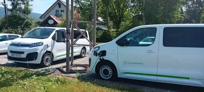 Električni gorski kombiji / Foto: Bojan Glavič