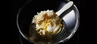 La glace la plus chère du monde à plus de 6 000 euros la portion a remporté le record du monde au Guiness au Japon The most expensive ice cream in the world at more than 6,000 euros per serving has won the Guinness world record in Japan,Image: 774561202, License: Rights-managed, Restrictions:, Model Release: no / Foto: Cellato Via Profimedia
