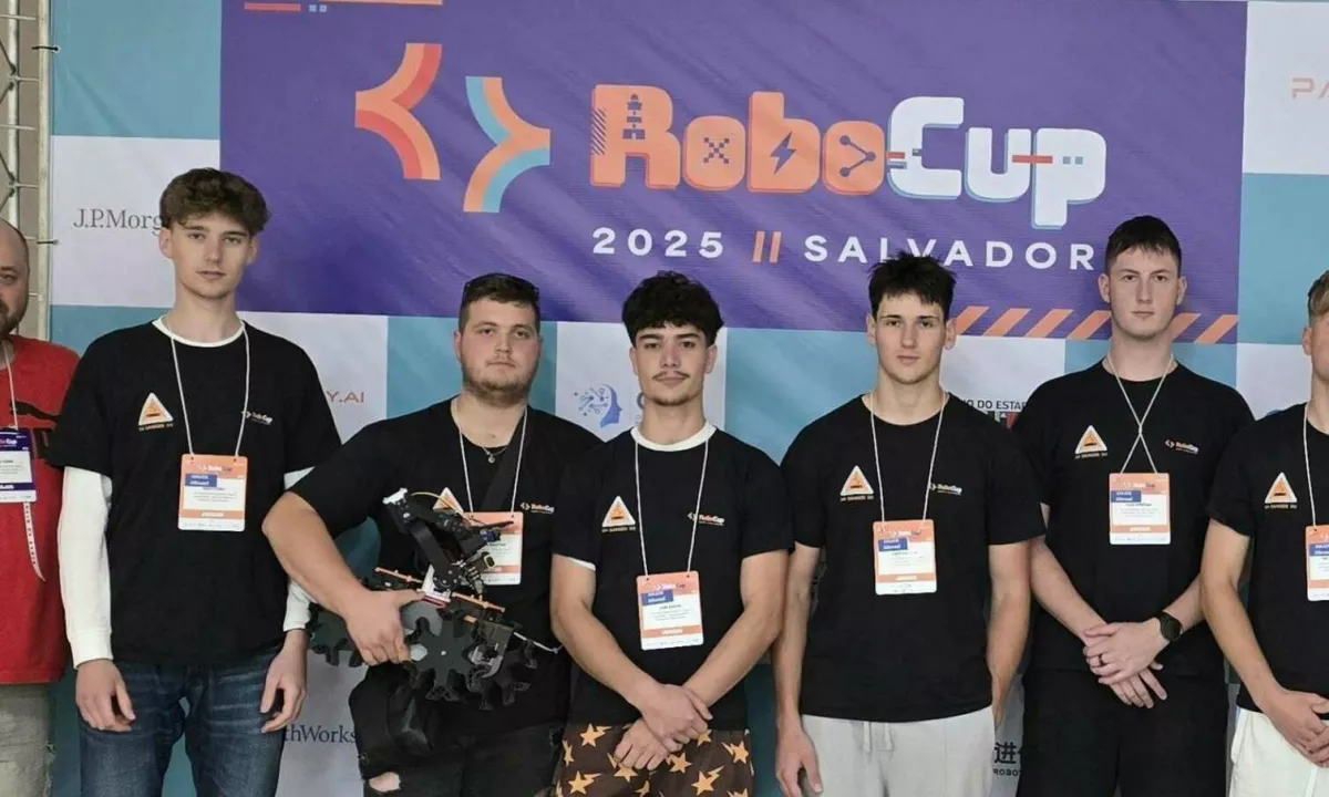 Celjski dijaki svetovni podprvaki v robotiki