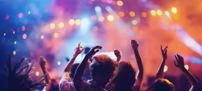 Mladi rabijo tudi čas za zabavo / Foto: Istock