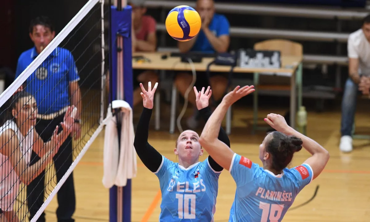 Slovenske odbojkarice v osmini finala s Turkinjami