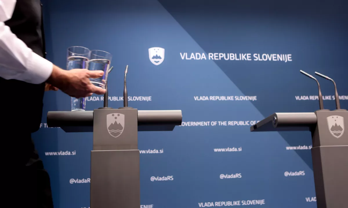 Na vladi prepoved vstopa Dodiku in Netanjahuju v Slovenijo