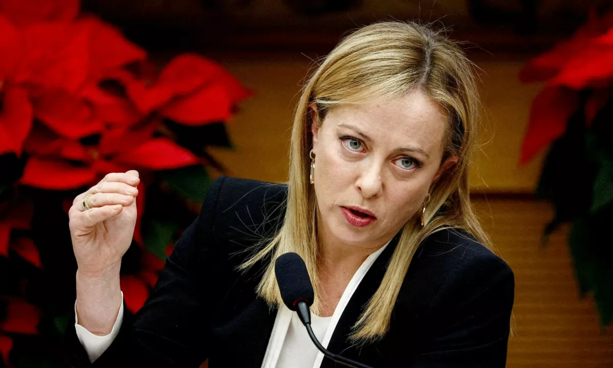 Pornografska stran objavila lažne fotografije znanih Italijank, tudi premierke