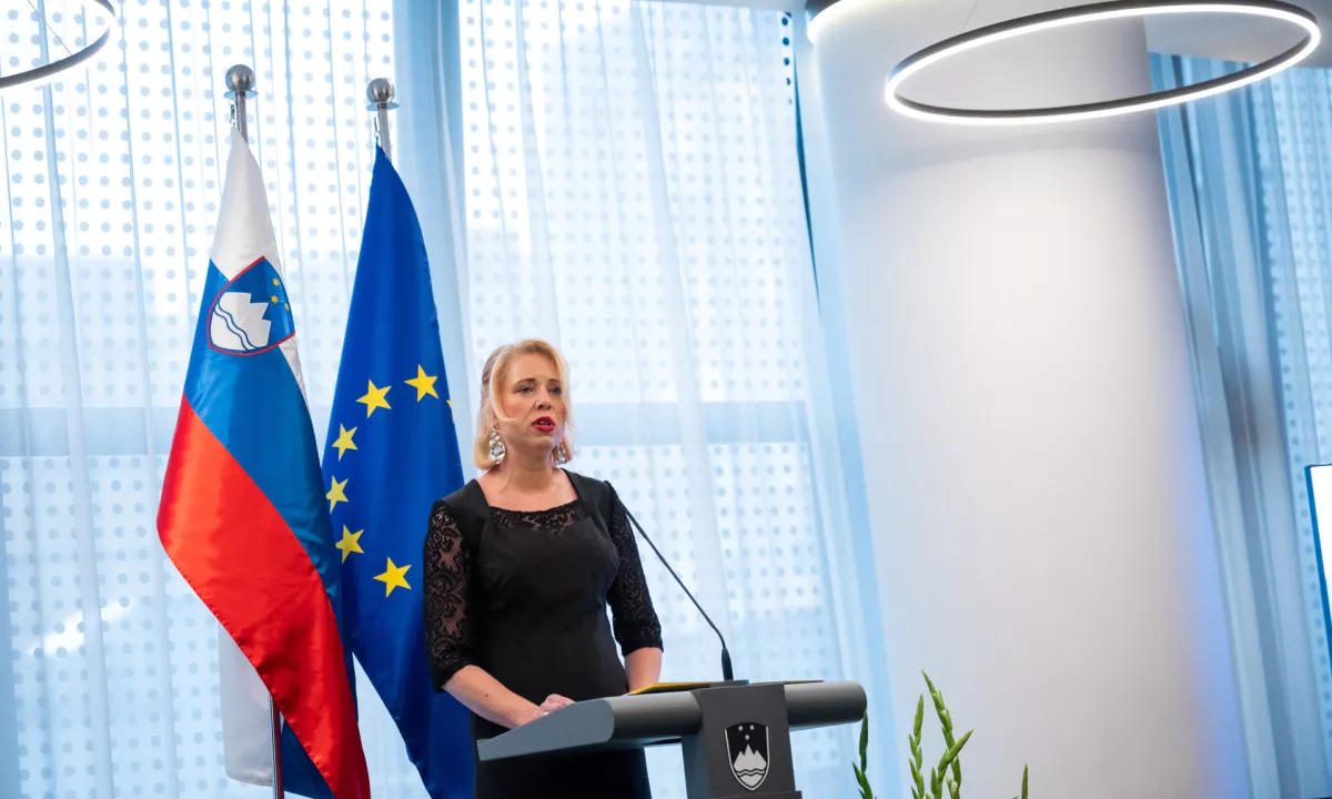 Klakočar Zupančič in Lotrič ob začetku šole poudarila pomen spoštovanja in razumevanja