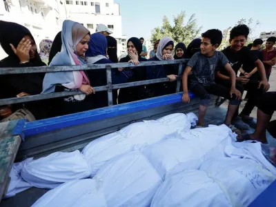 Mourners react during the funeral of Palestinians killed in overnight Israeli strikes, according to medics, at Al-Shifa Hospital in Gaza City, September 1, 2025. REUTERS/Mahmoud Issa
