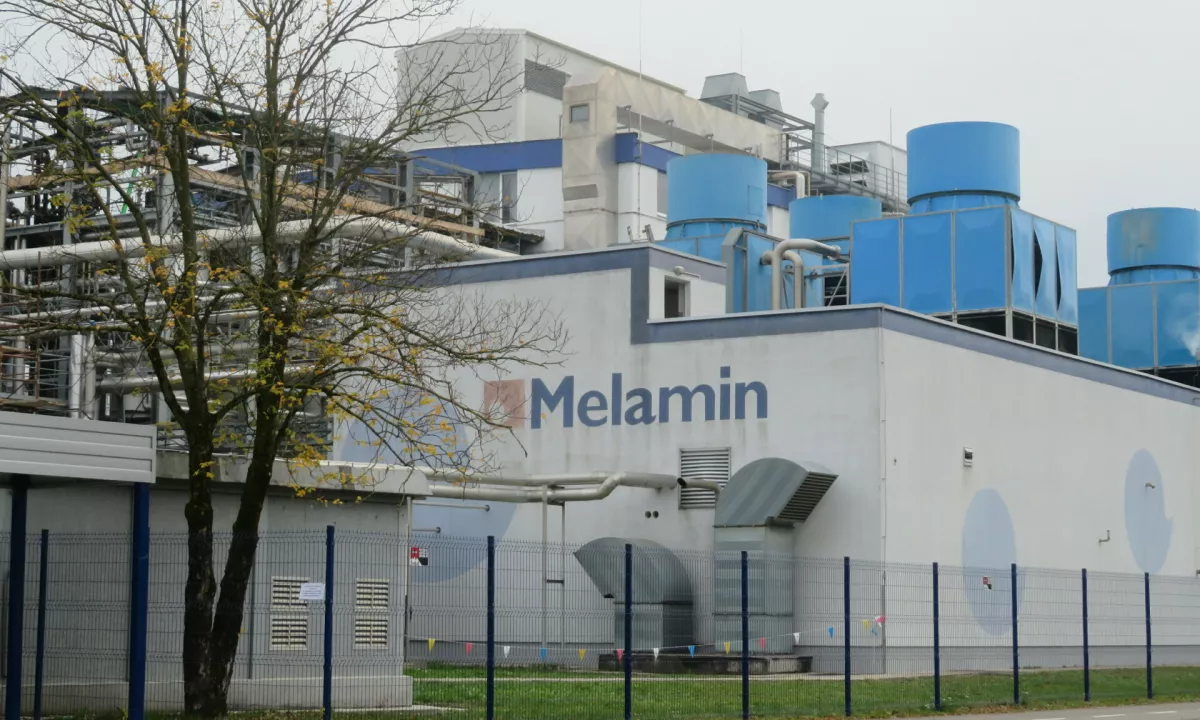 V Melaminu zanikali očitke o premajhni skrbi za varnost po nesreči leta 2022