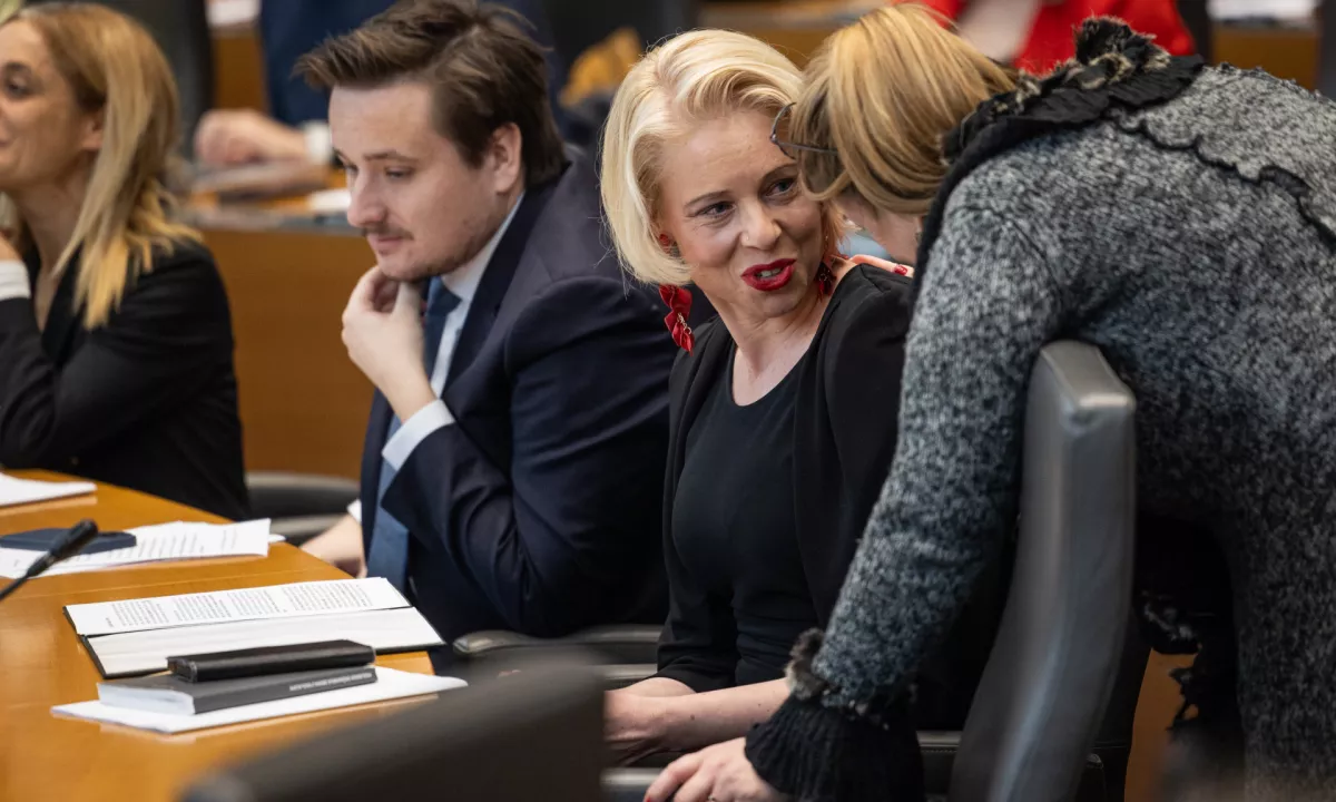 Preobrat: Klakočar Zupančič vendarle ne bo izzvala Goloba pri naskoku na vrh Gibanja Svoboda