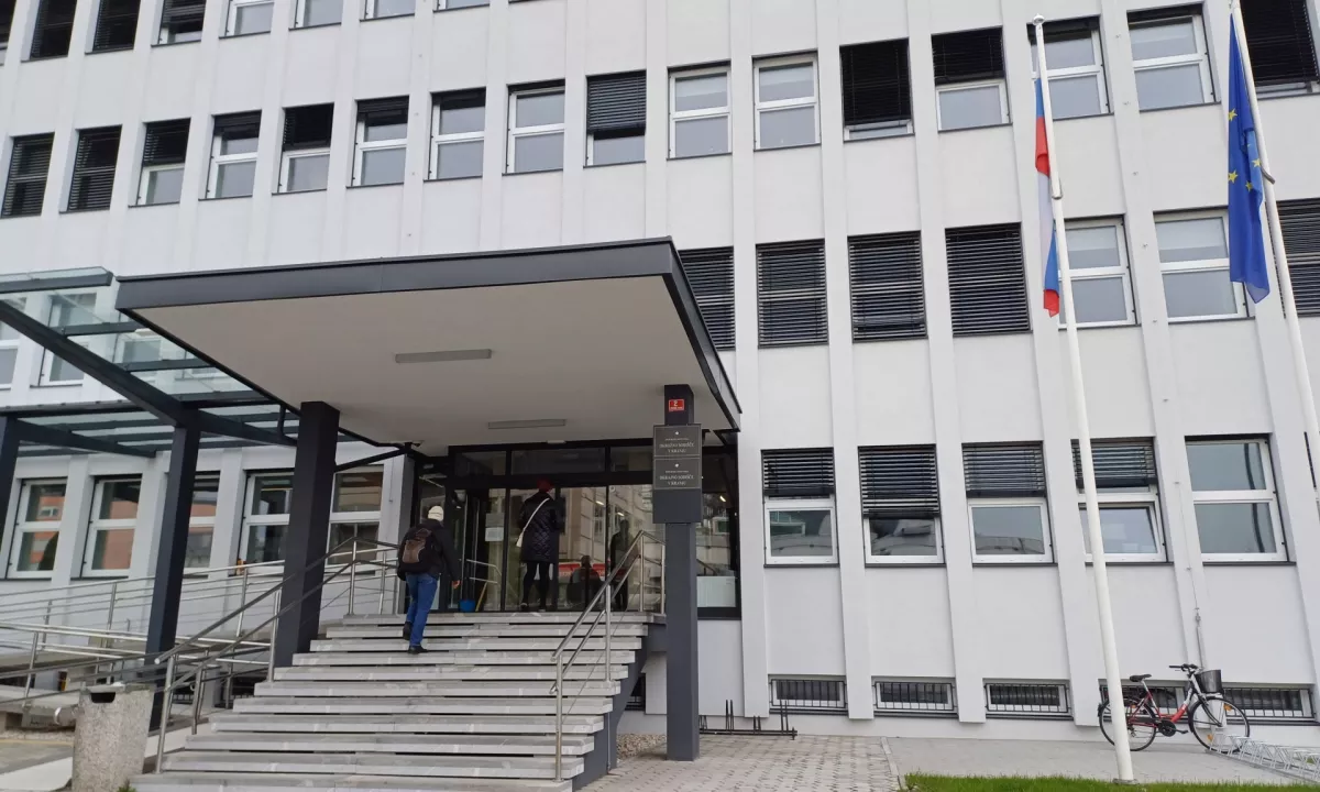 Ponovno sojenje blejskemu kmetu zaradi obtožb o uničevanju okolja