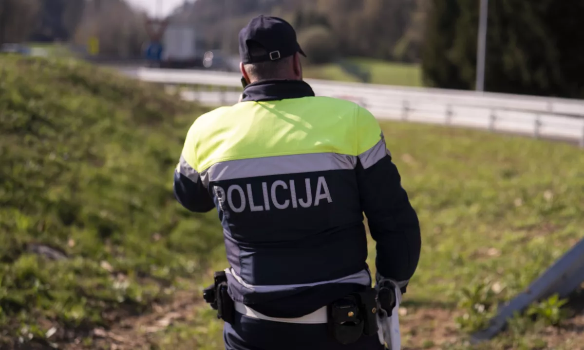 V okolici Ptuja umrla kolesarka po avgustovski prometni nesreči