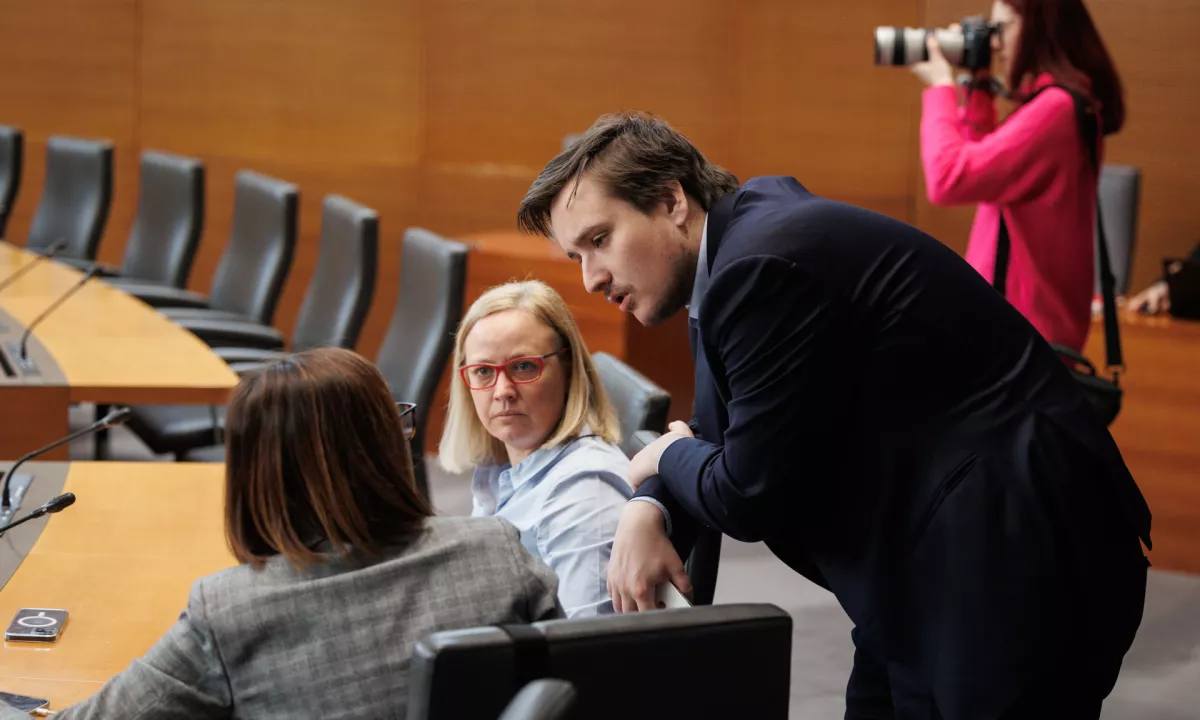 Koalicija vložila zakon za urejanje položaja študentov