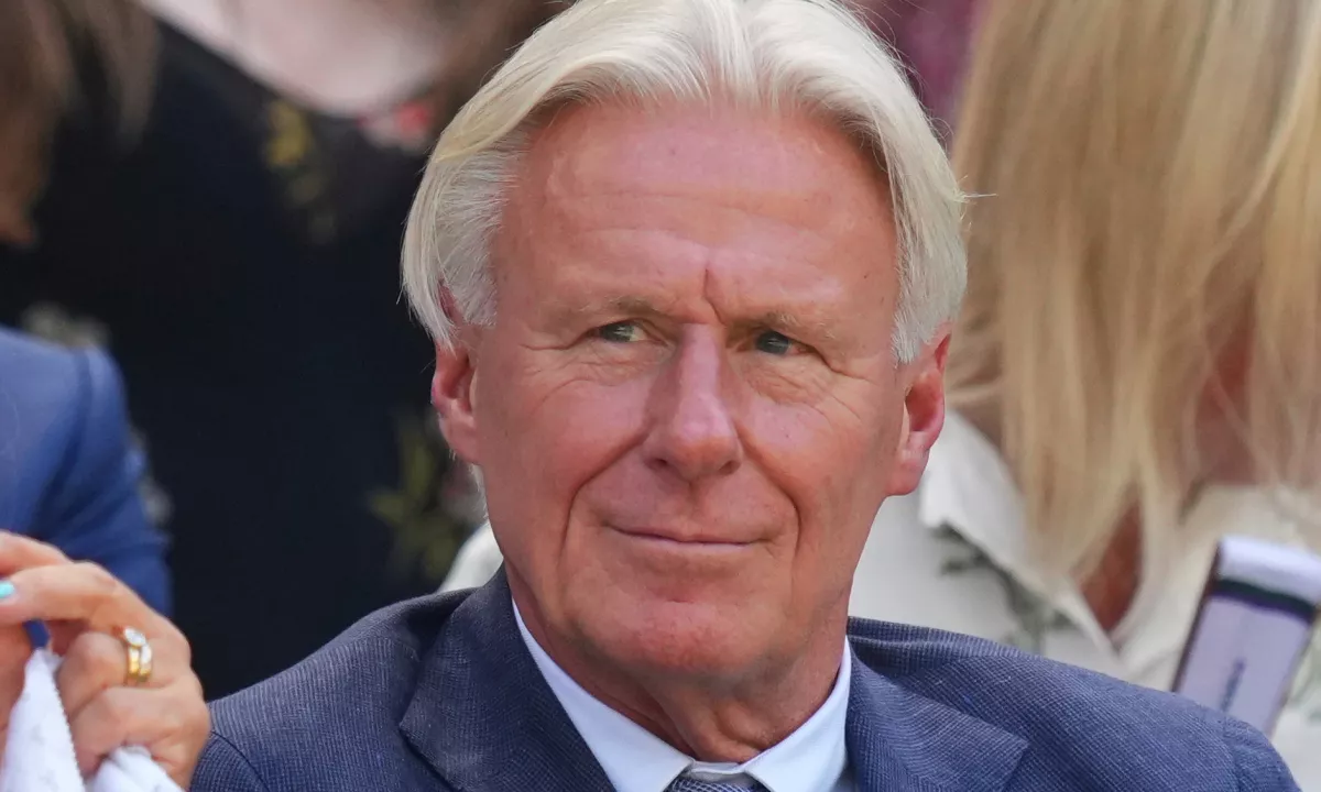 Björn Borg zbolel za rakom