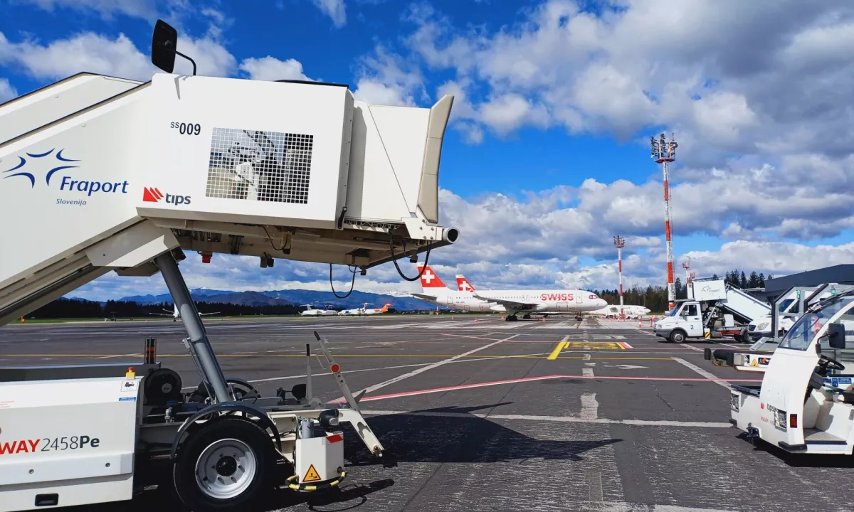 V objavo nov razpis za večjo letalsko povezljivost