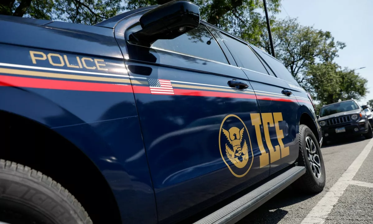 ZDA sprožile obsežno akcijo proti nezakonitim priseljencem v Chicagu, demokrati napovedujejo odpor