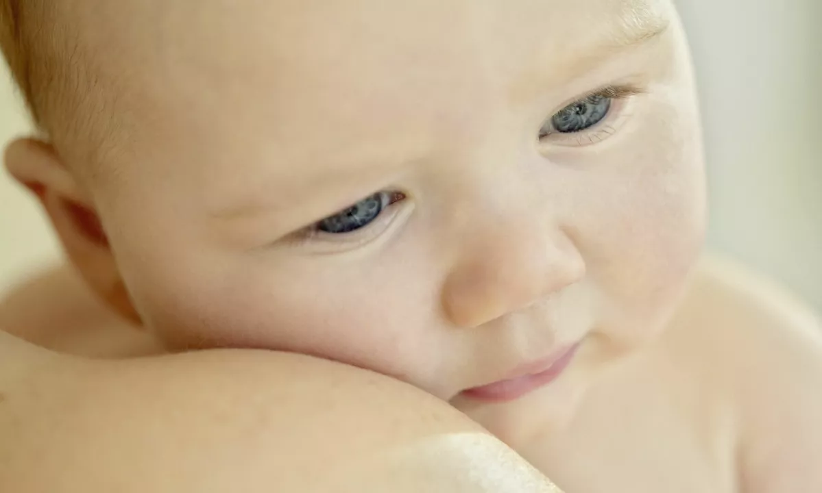 Med nosečnostjo pije vsaka četrta ženska, alkoholni sindrom ima vsak 50 dojenček